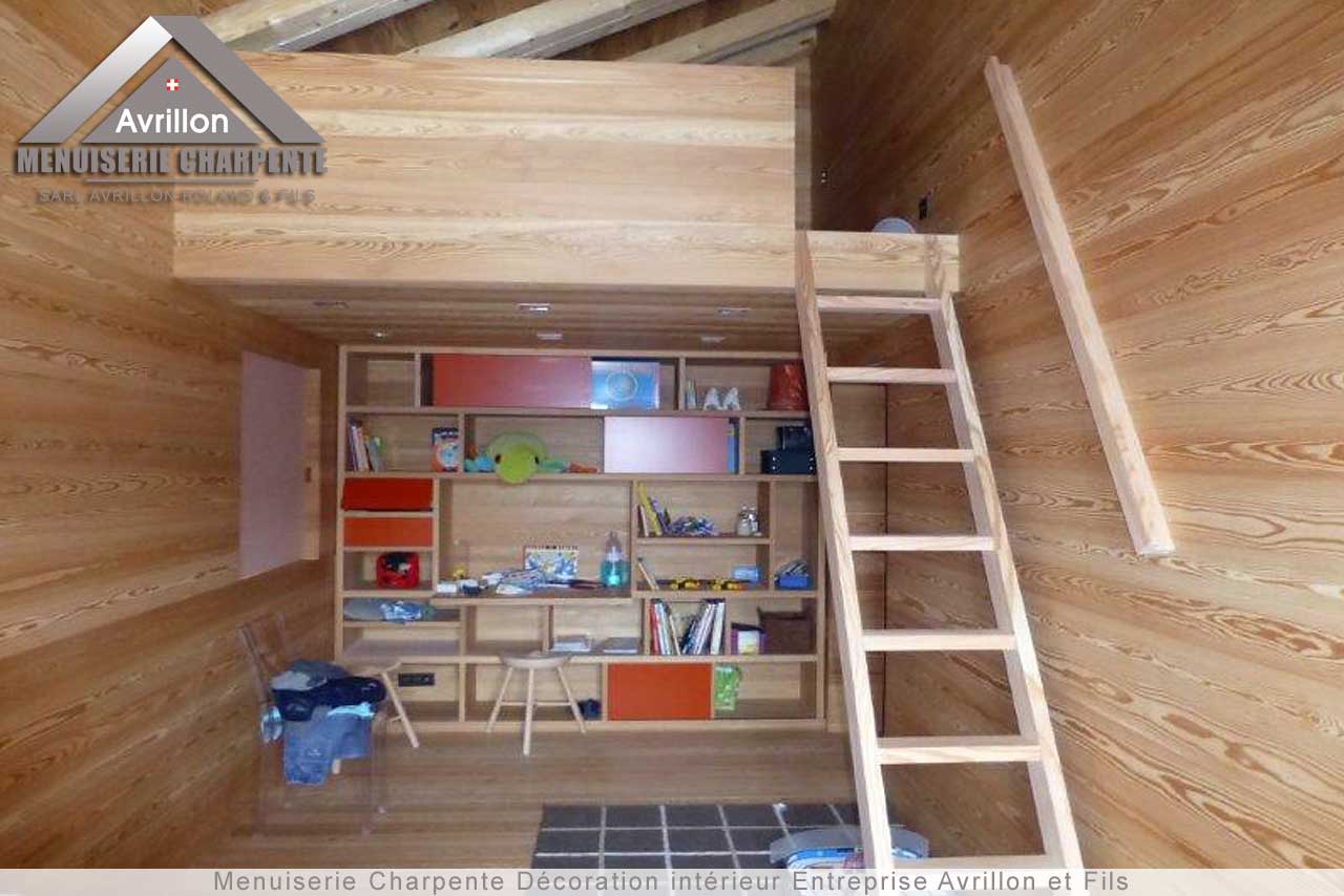 l'entreprise Avrillon dessine et fabrique du mobilier de salon dans le pur style montagnard et travail pour des chantiers en Haute Savoie