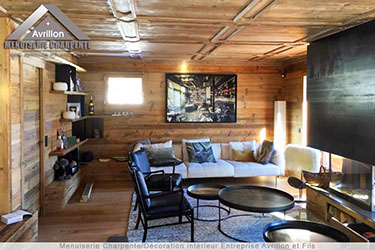l'entreprise Avrillon dessine et fabrique du mobilier de salon dans le pur style montagnard et travail pour des chantiers en Haute Savoie